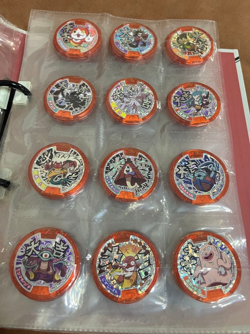 妖怪ウォッチ DXセット バインダー付き　妖怪メダルまとめ売り　メダル1081枚