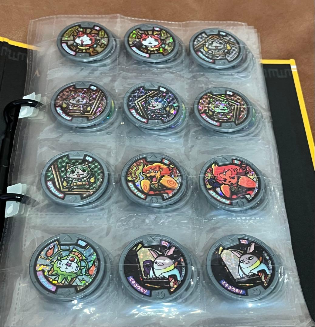 妖怪ウォッチ DXセット バインダー付き　妖怪メダルまとめ売り　メダル1081枚