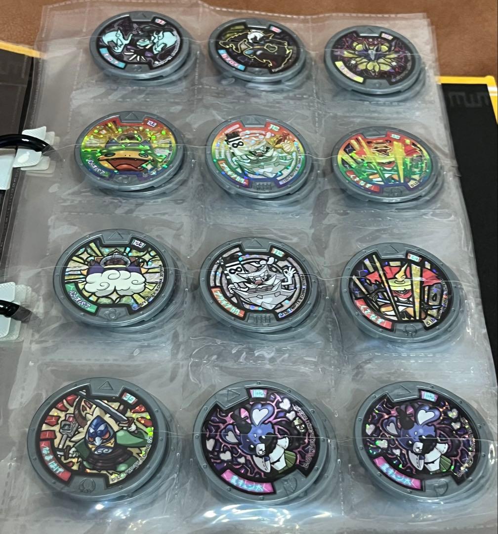 妖怪ウォッチ DXセット バインダー付き　妖怪メダルまとめ売り　メダル1081枚