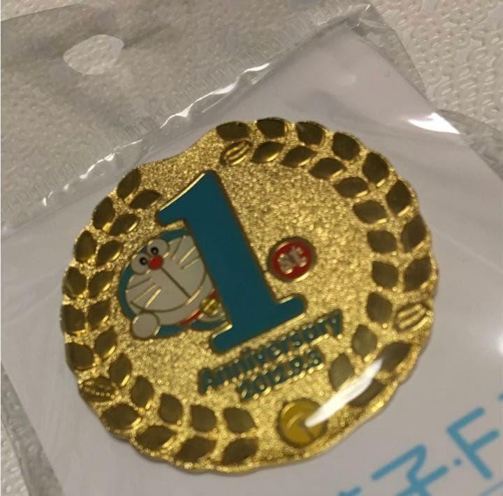 【新品】1周年&10th Anniversary PINS COLLECTION