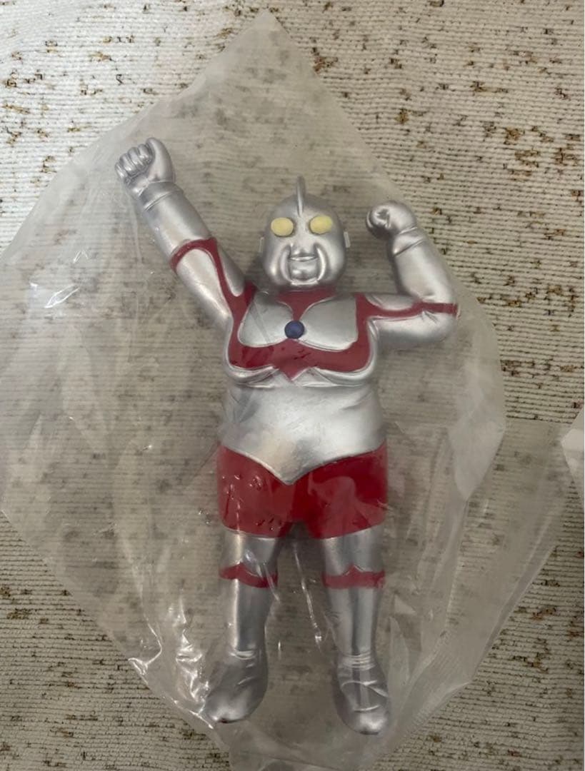 デブトラマン 4体コンプリート2セット8点です