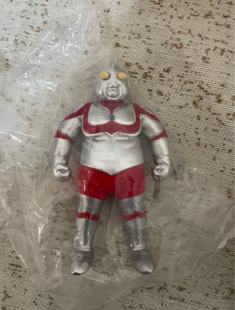 デブトラマン 4体コンプリート2セット8点です