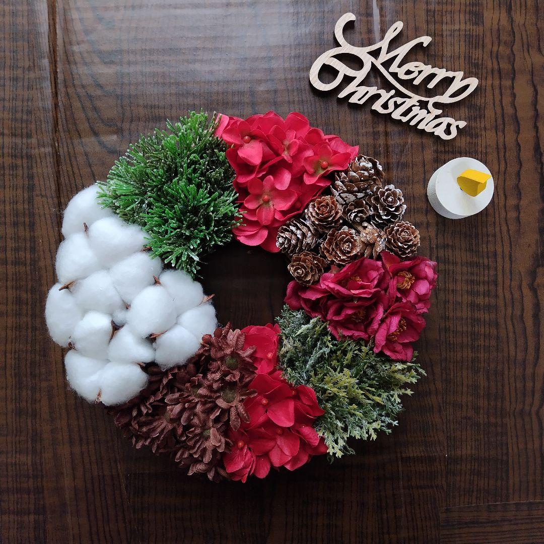 アネモネと木の実のクリスマスリース/クリスマスカラーのドーナツリース