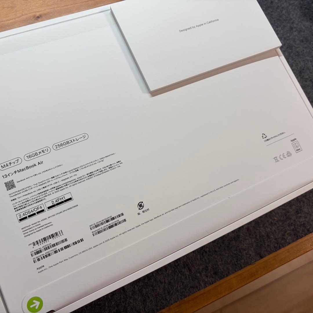 【新品同様】MacBook Air M4 16GB 256G バッテリー100%