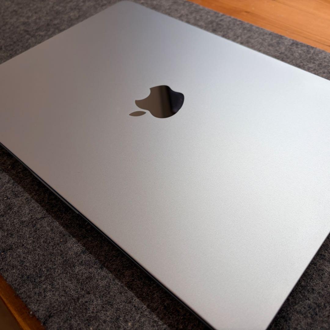 【新品同様】MacBook Air M4 16GB 256G バッテリー100%