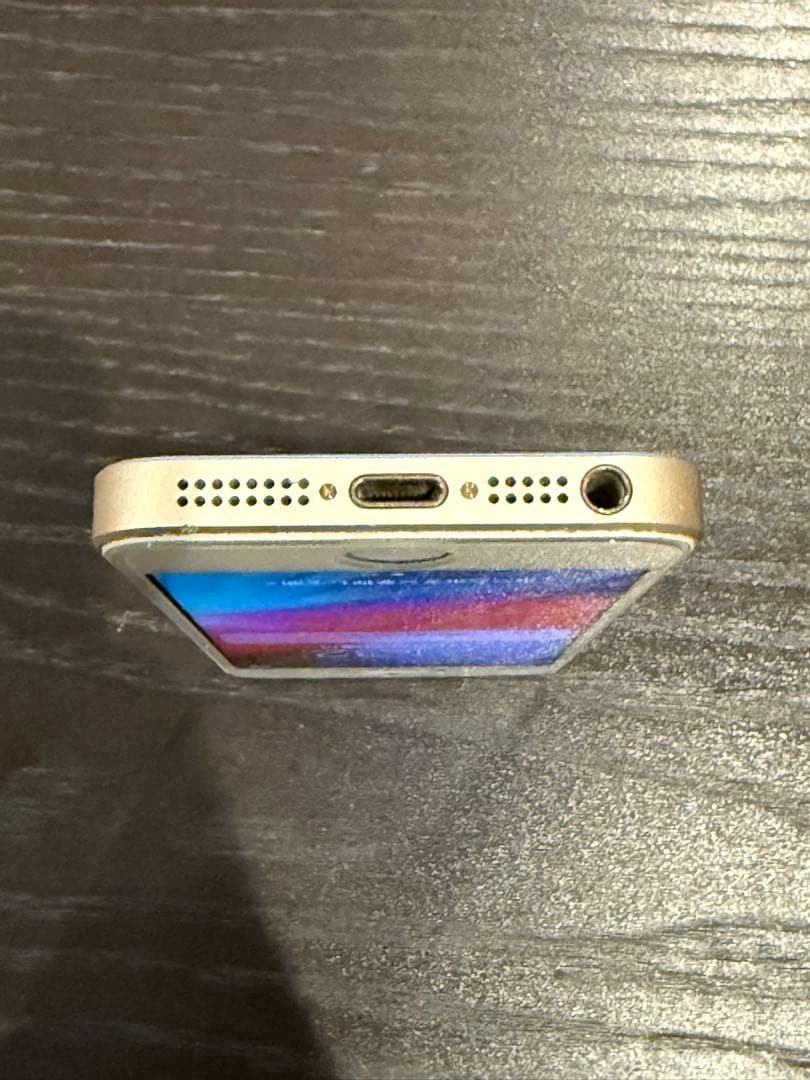 Apple iPhone SE 第一世代 64GB ゴールド 本体