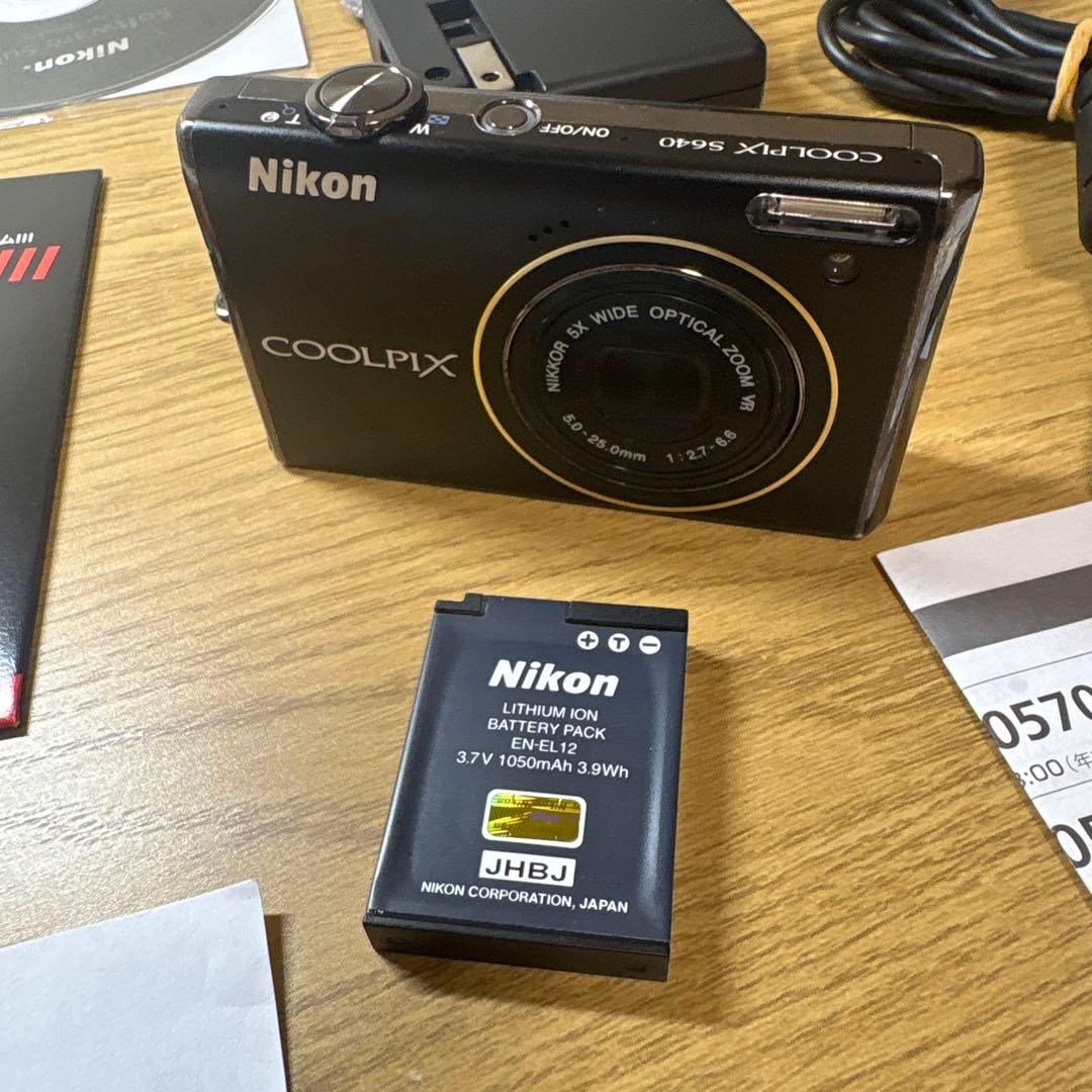 COOLPIX S640 Nikon 美品 完動品 SDカード2GB付き　ニコン