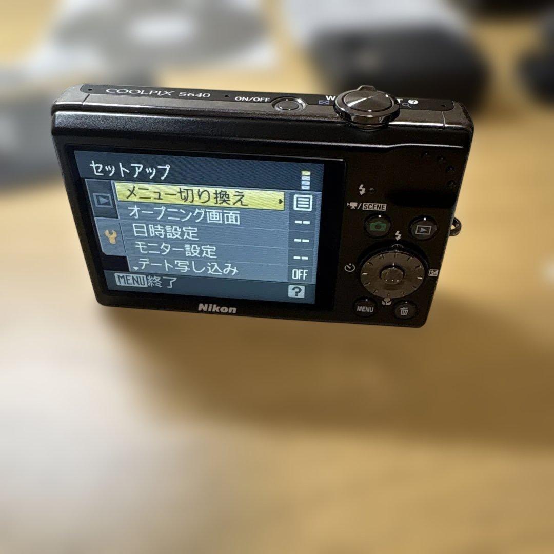 COOLPIX S640 Nikon 美品 完動品 SDカード2GB付き　ニコン