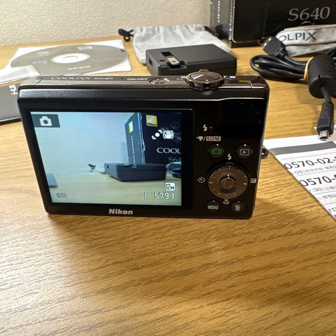 COOLPIX S640 Nikon 美品 完動品 SDカード2GB付き　ニコン
