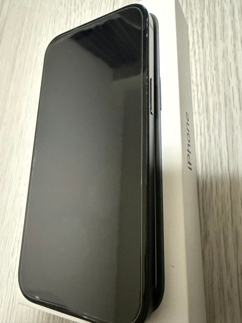 iPhone15 256GB ブラック SIMフリー バッテリー89% 即日発送