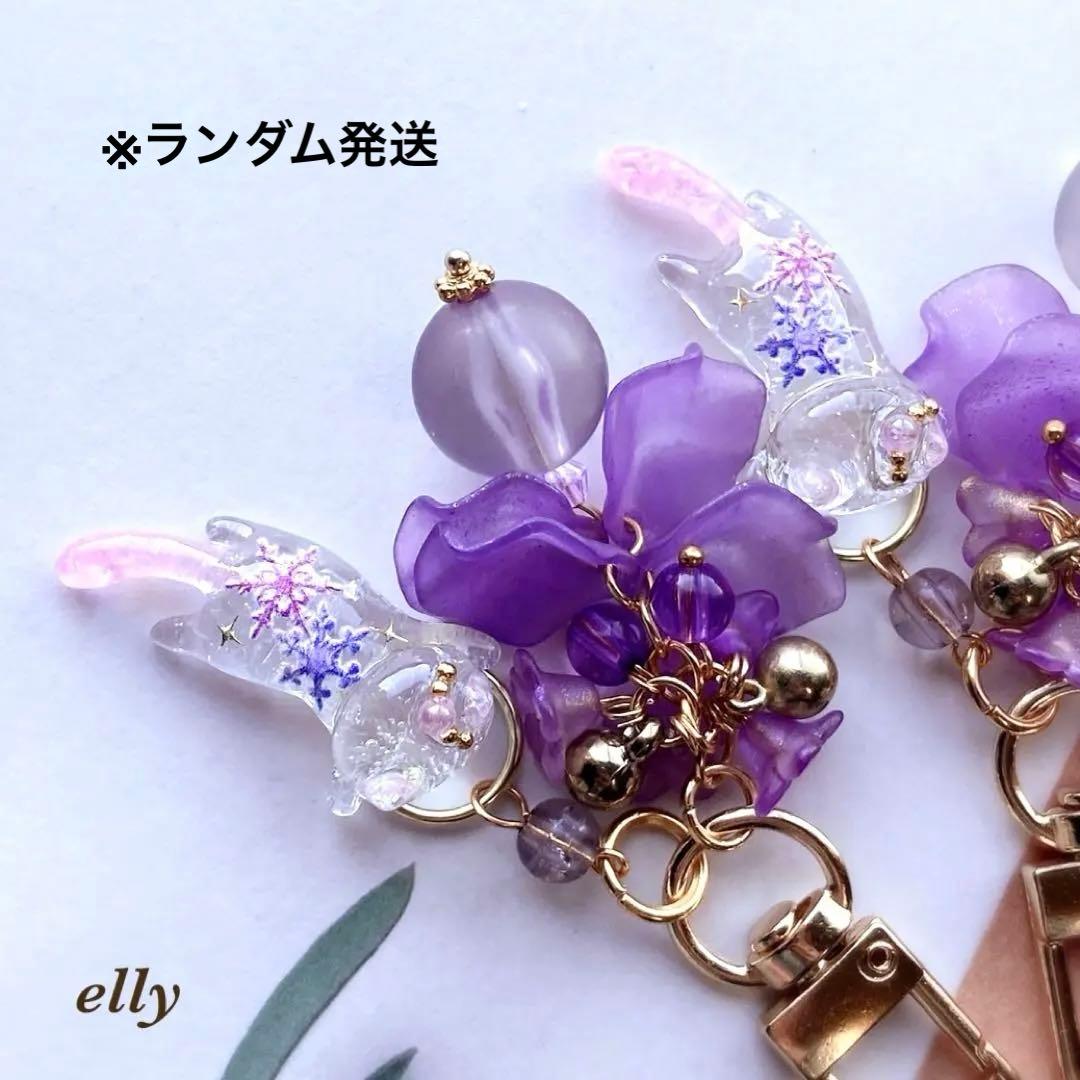 【ゆきゆっきー❄様】1694.天然石　雪の結晶　とびつき猫　レジン　チャーム