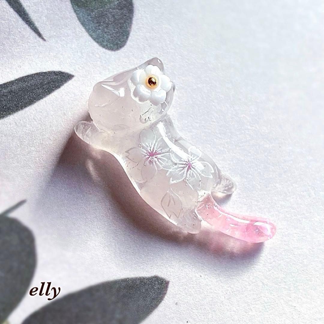 【ゆきゆっきー❄様】1694.天然石　雪の結晶　とびつき猫　レジン　チャーム