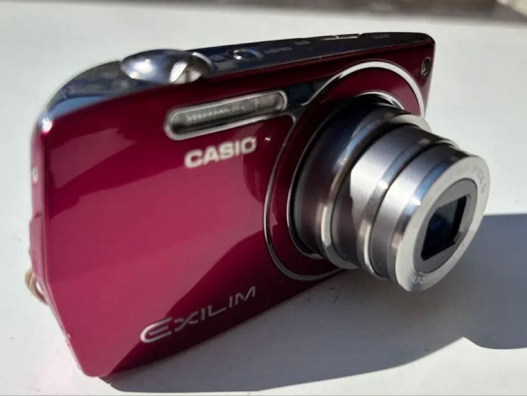 【美品】CASIO EXILIM ピンク コンパクトデジタルカメラ