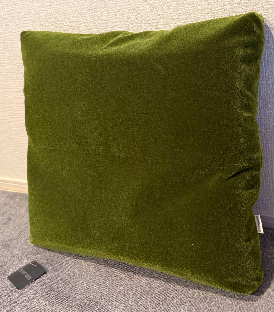 【週末値引き】正規品　カリモク60 ロビークッション モケットグリーン