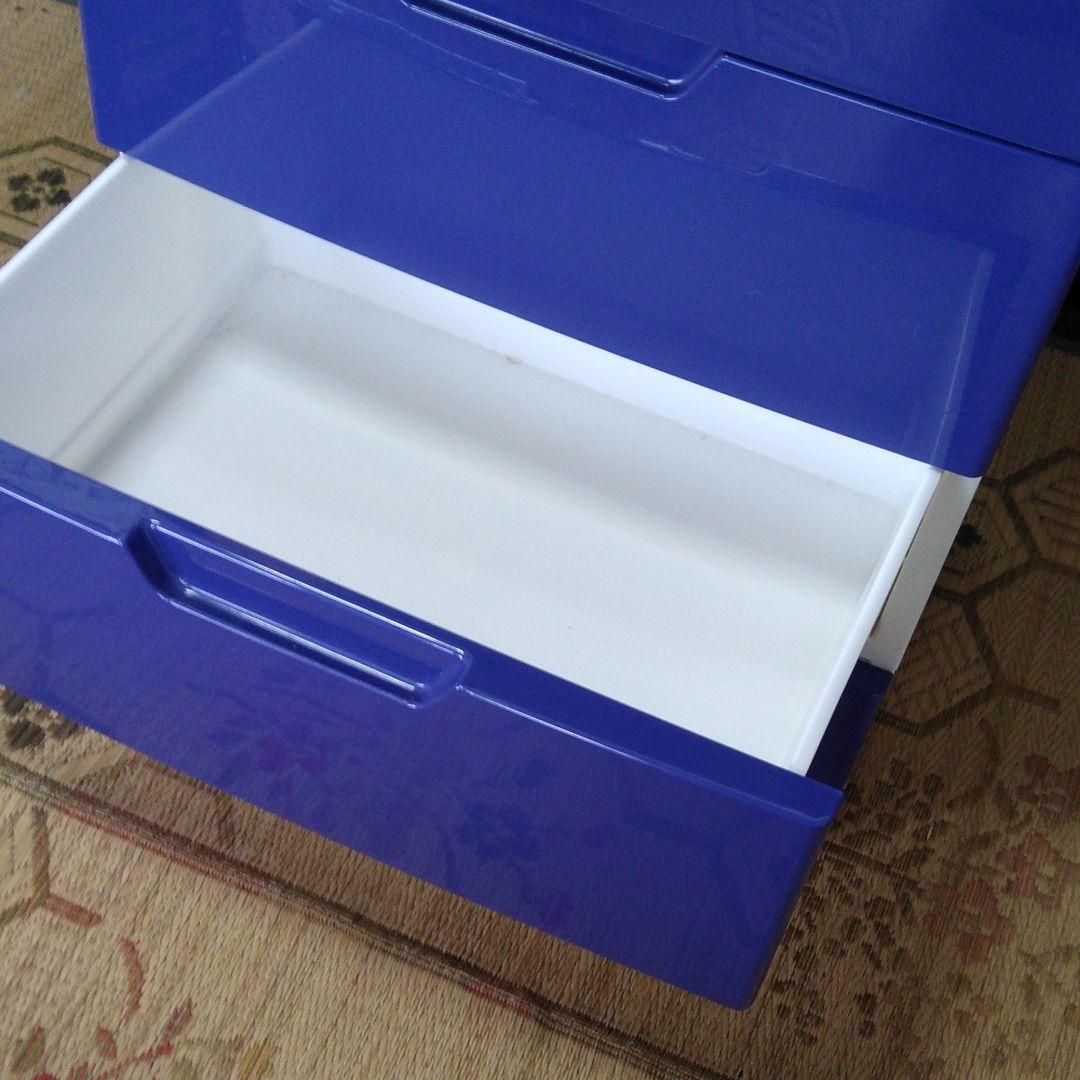 小ダンス、衣装ダンス