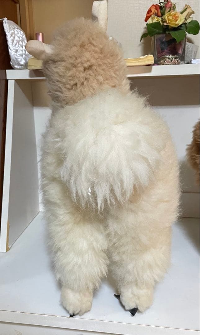 アルパカのぬいぐるみ 2体セット。 アルパカ立ち手作りペルーアルパカ。白・茶色