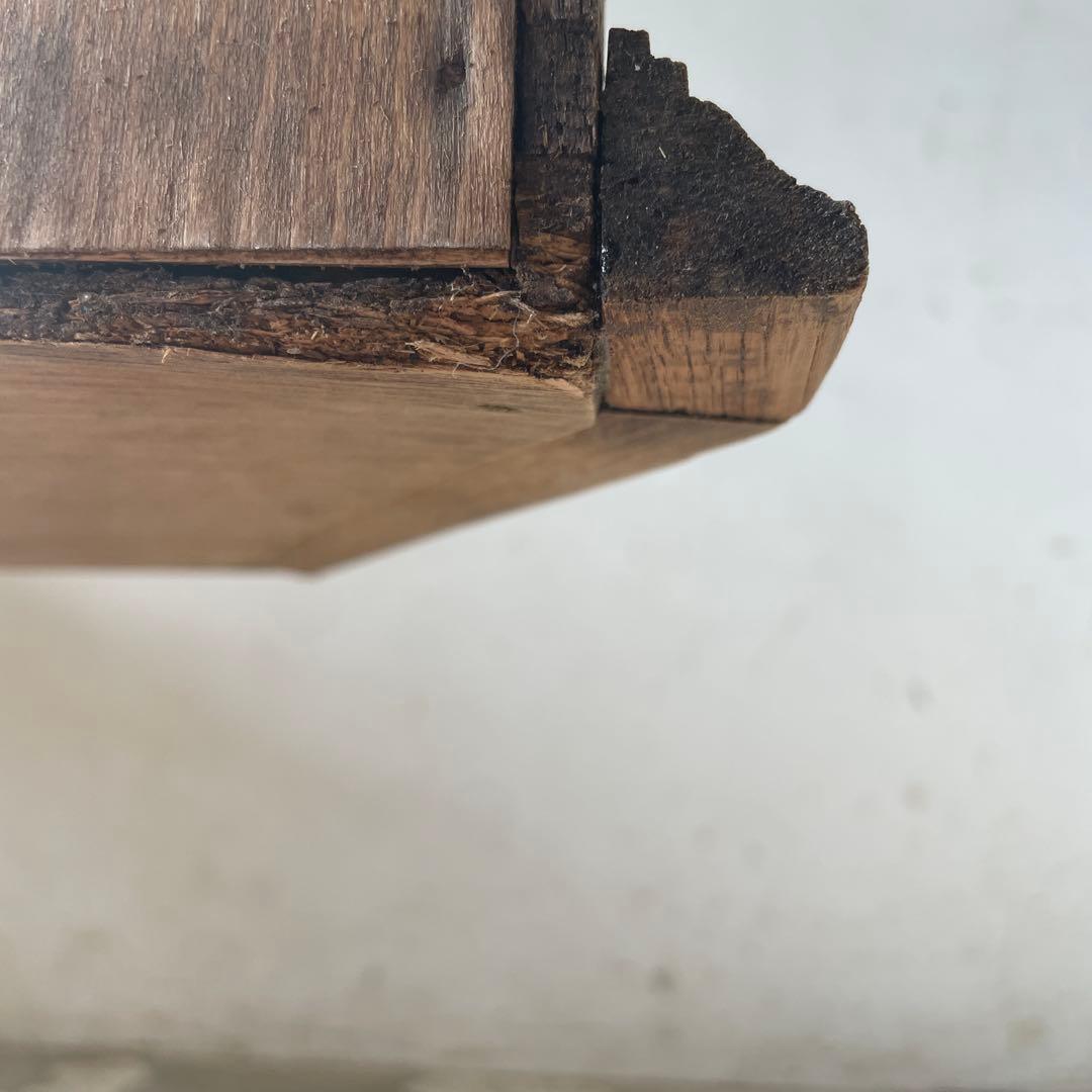 ビンテージ ウォールガラスキャビネット 剥離