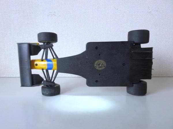 特価 MINICHAMPS (1/18) ベネトン B193B M.シューマッハ