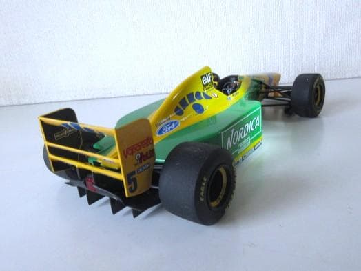 特価 MINICHAMPS (1/18) ベネトン B193B M.シューマッハ