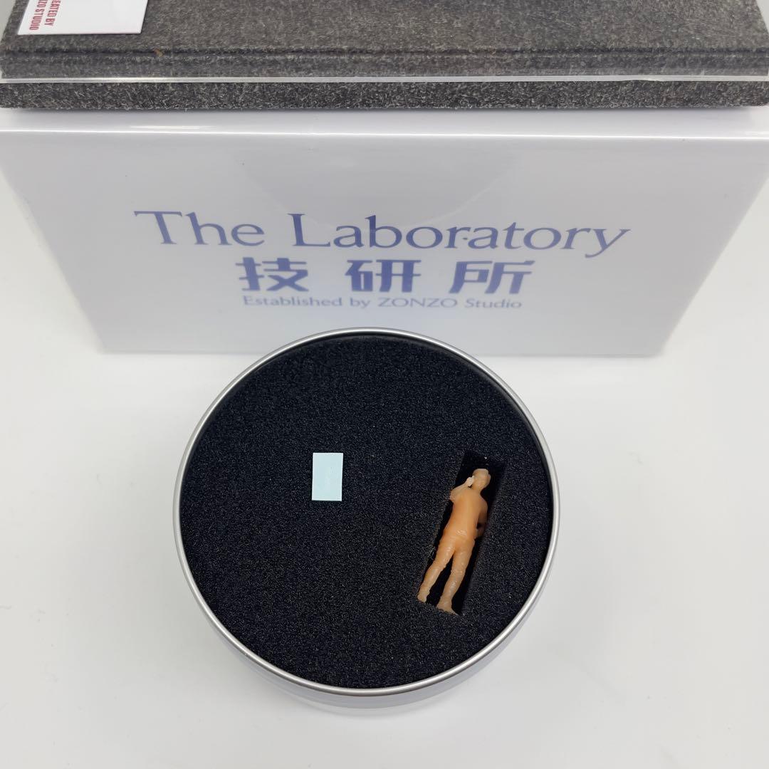 The laboratory 1/64 R32 ガレージアクティブ カボーン　赤