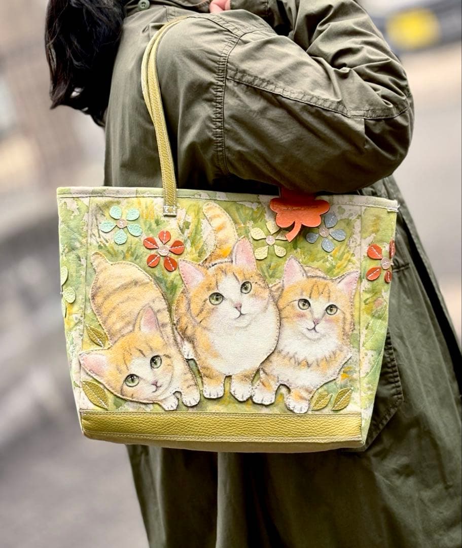 (手づくり)\"やぁ、こんにちは\"ねこたちのトートバッグ/アップリケパッチワーク