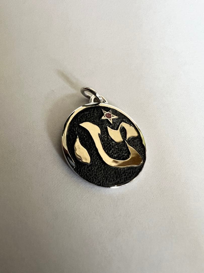 心　文字円形ペンダント ピンクトルマリン