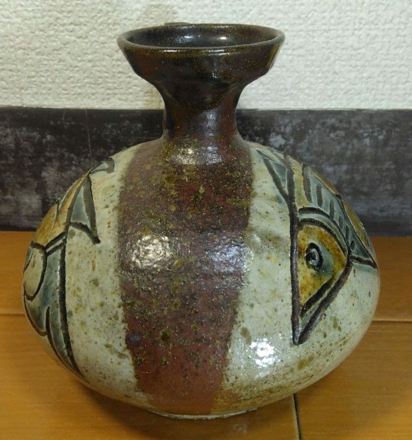 人間国宝 金城次郎 カラカラ(魚紋カラカラ) 栞 共箱 やちむん 壷屋焼 大きめ