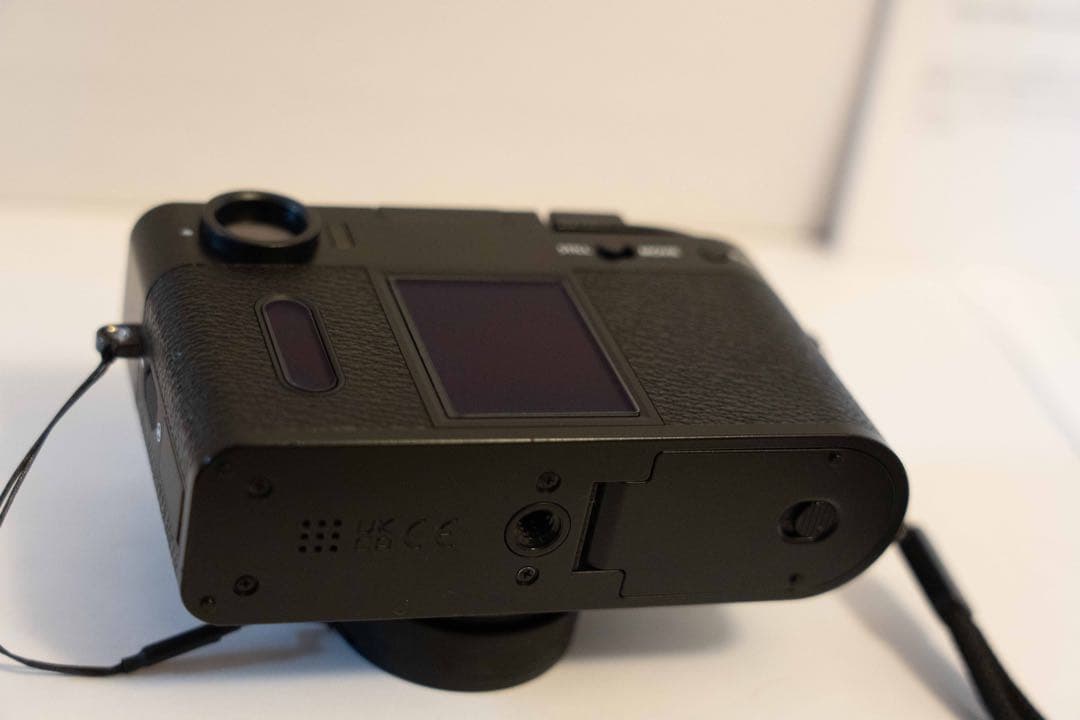 Fujifilm Xhalf コンパクトデジタルカメラ　ブラック