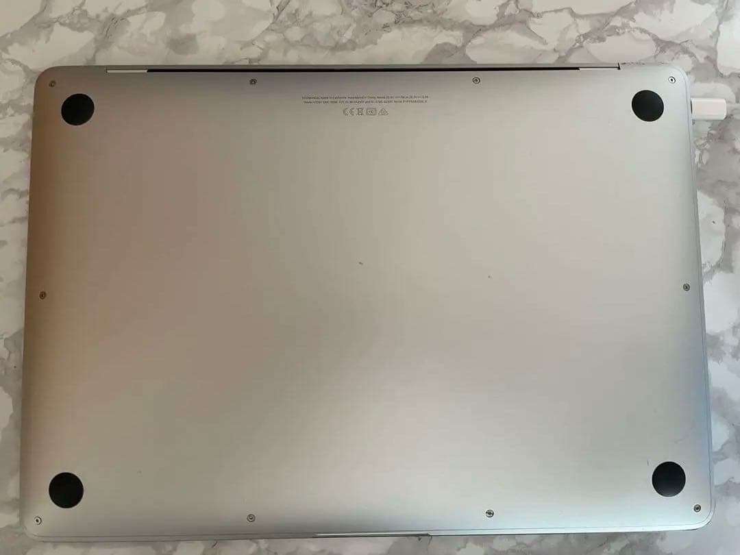 M1 MacBook Air 8GB/1TB シルバー