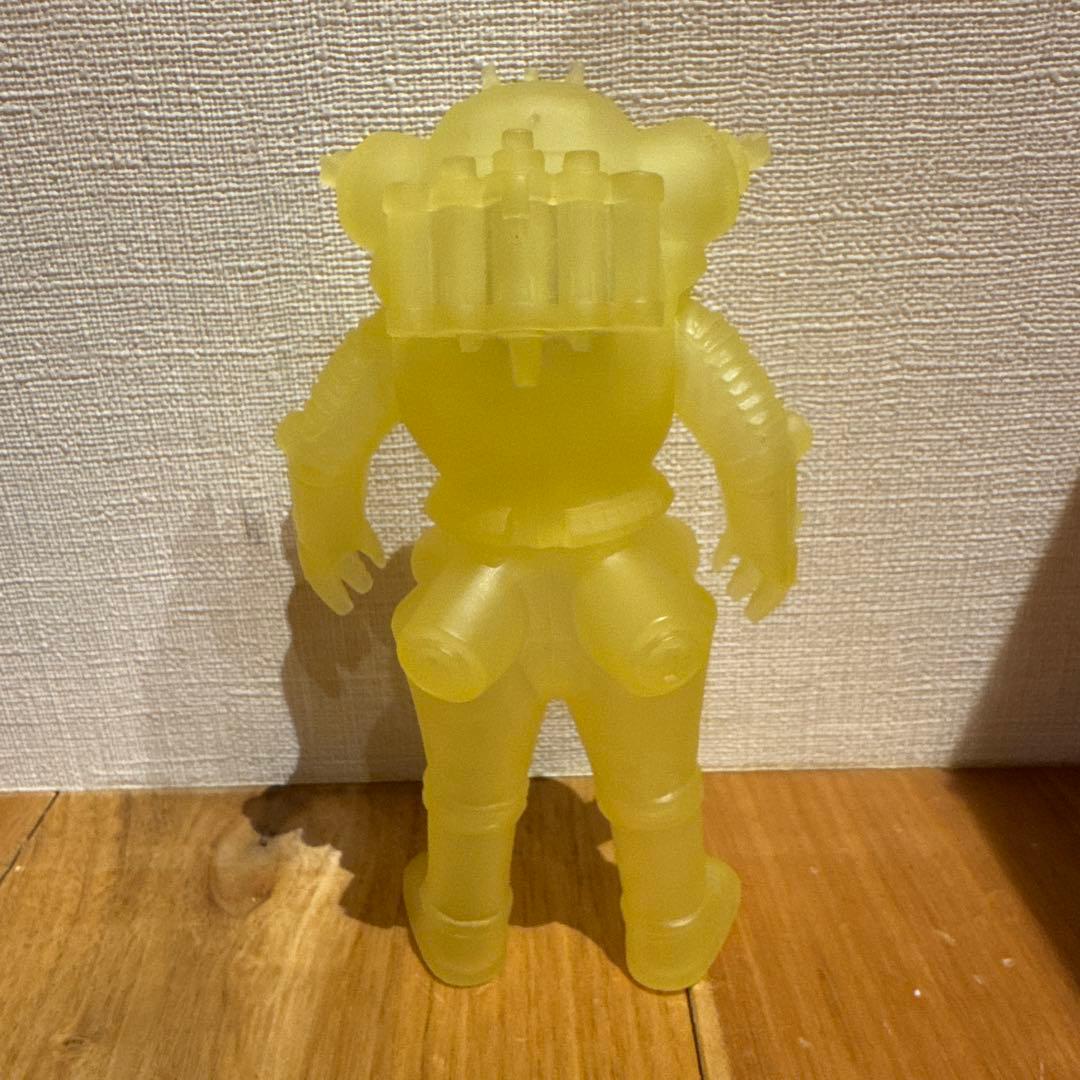 ウルトラマン　宇宙ロボット キングジョー 分離、合体時発光カラーver ソフビ