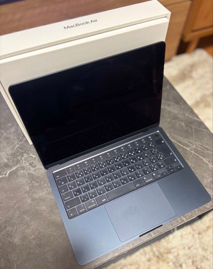 美品【MacBookAir】M2 13インチ 16GB/256GB ミッドナイト