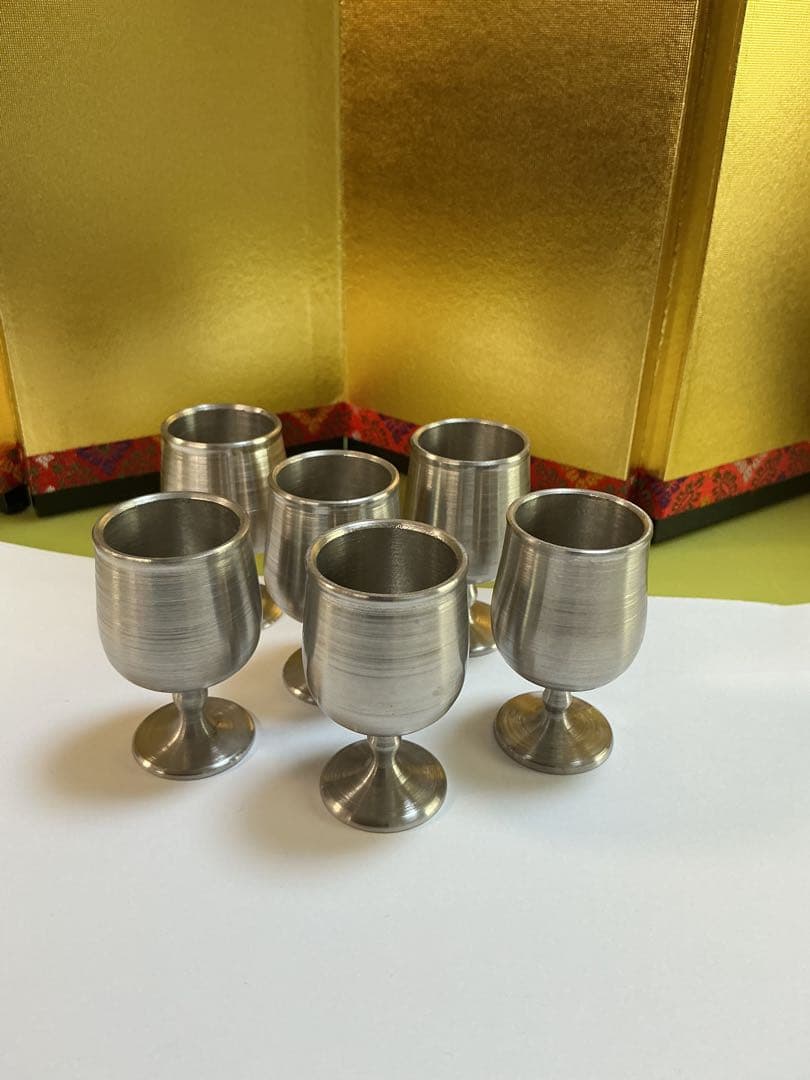 ステンレス製ミニチュアカップ6個セット　工芸品　観賞石
