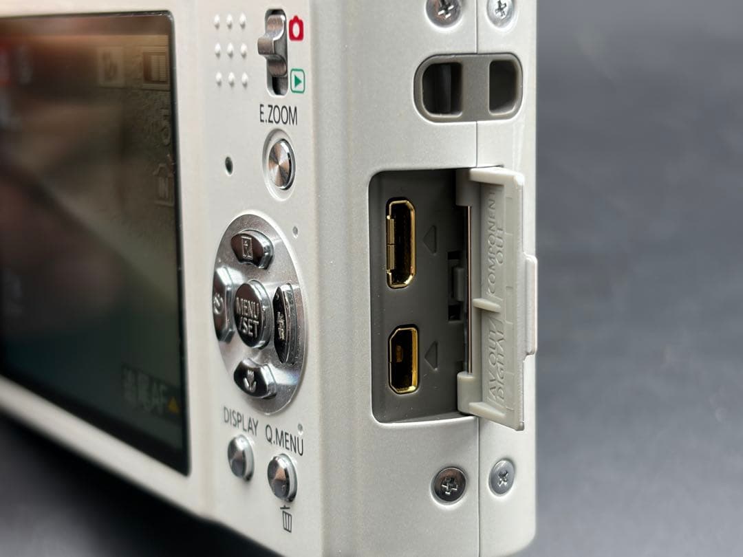 【Panasonic 】LUMIX デジタルカメラ DMC-ZX1 動作確認済