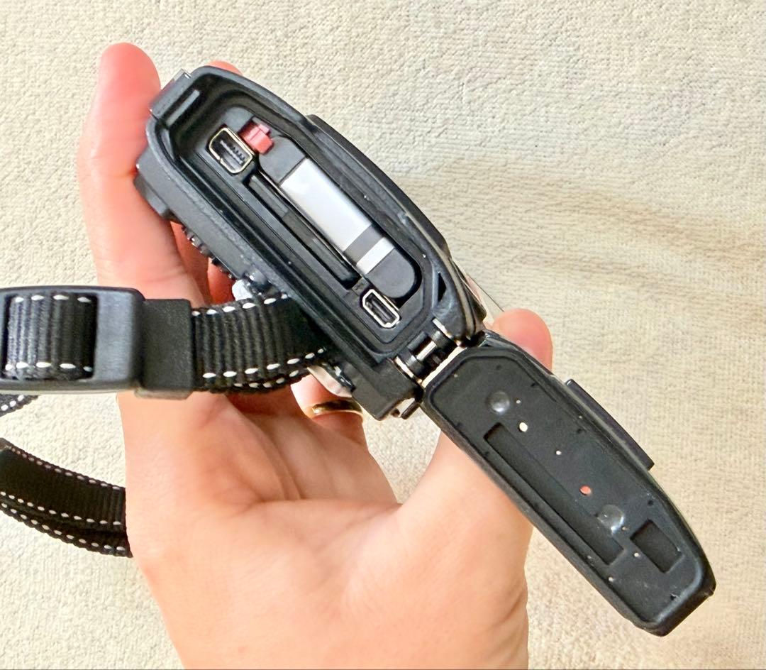 美品！ OLYMPUS オリンパス 防水デジタルカメラ TG-860 Tough