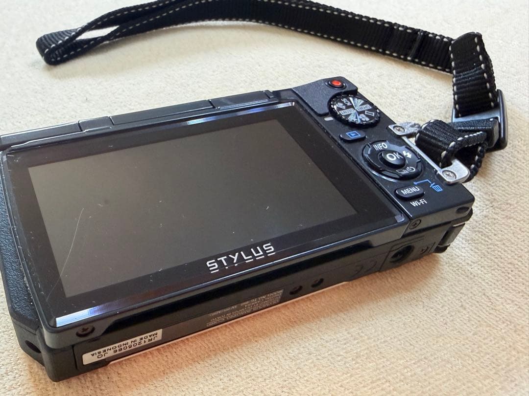 美品！ OLYMPUS オリンパス 防水デジタルカメラ TG-860 Tough