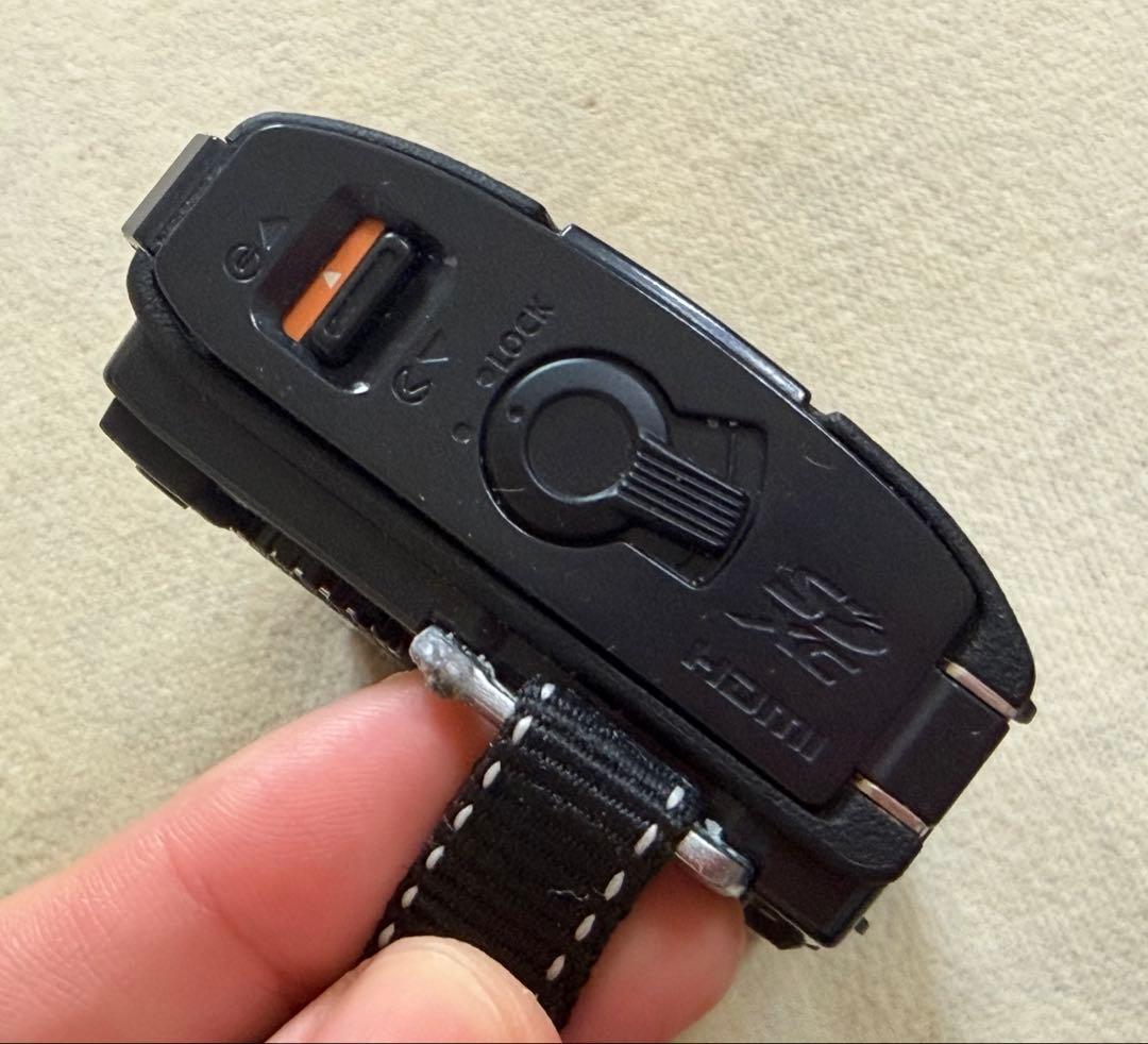 美品！ OLYMPUS オリンパス 防水デジタルカメラ TG-860 Tough