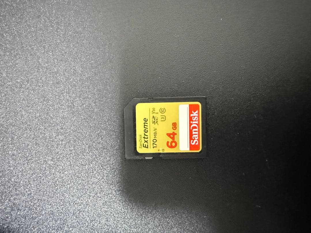 Canon eos kiss x10 ダブルズームキット