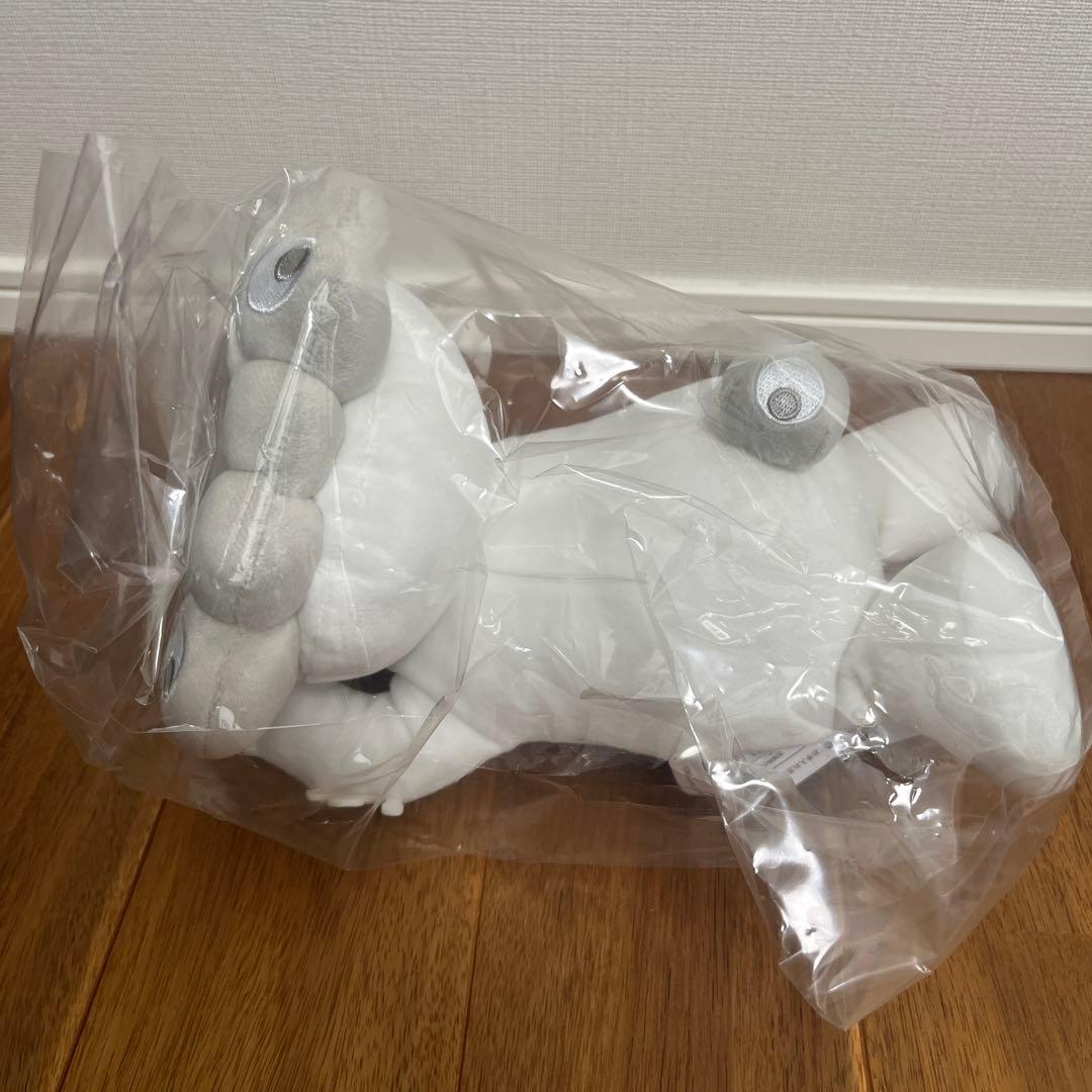 白ミャクミャク　這い型ぬいぐるみ　M