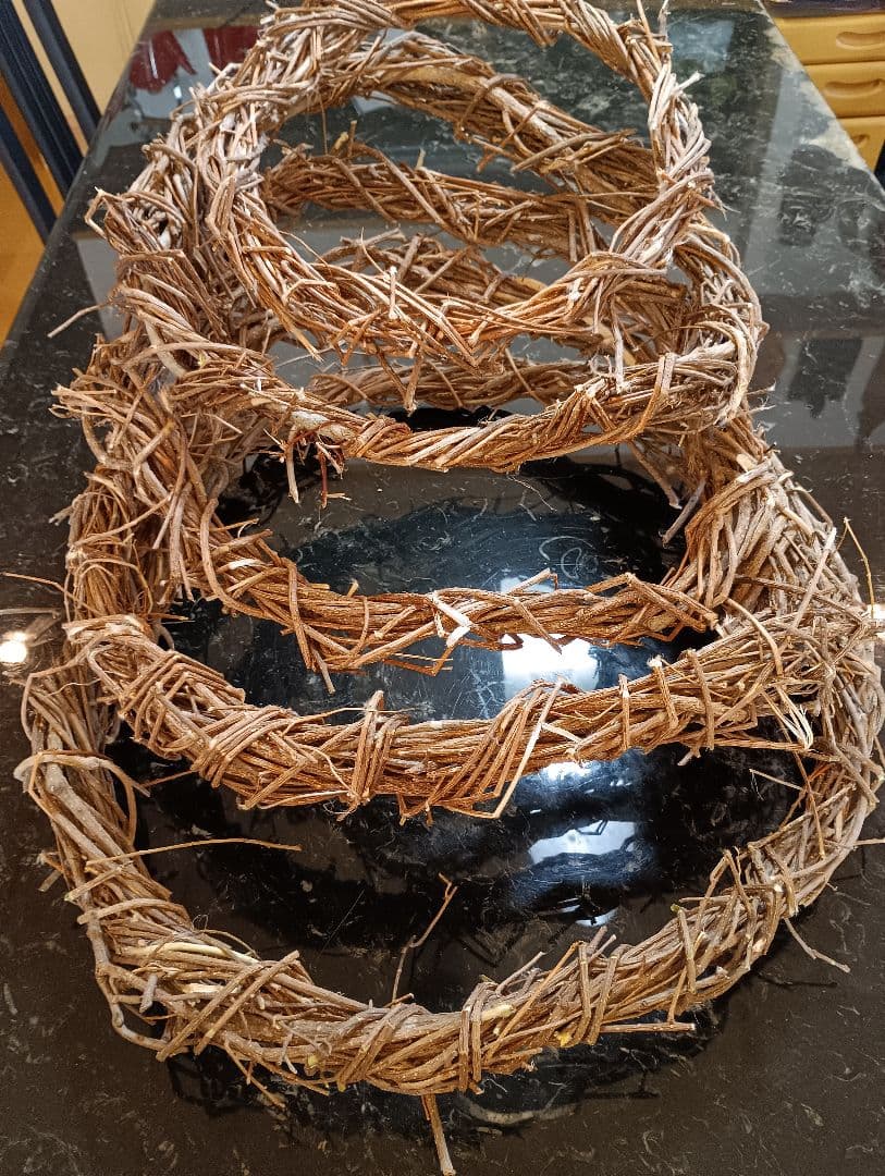 ♥インテリアに♥ディスプレイ自由自在特大リース土台蔓 約31～超特大55㎝6点