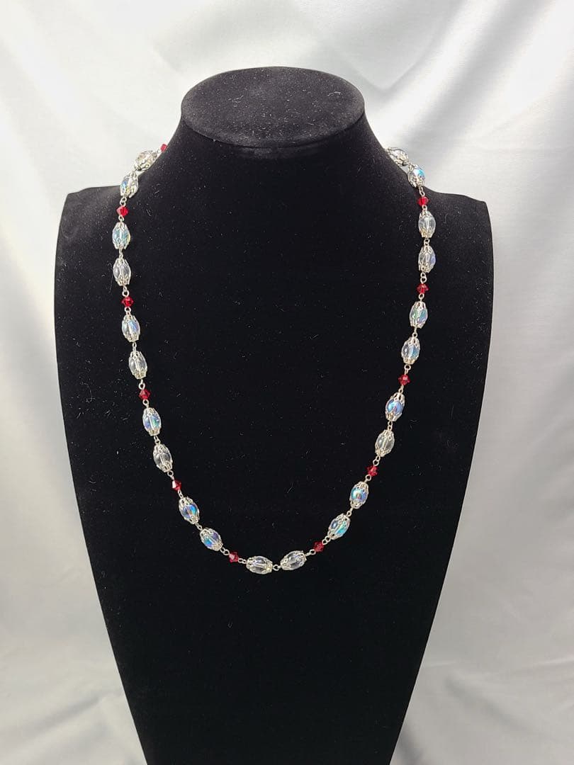 アンティークペンダントトップのネックレス(取り外し可能)(レッド)