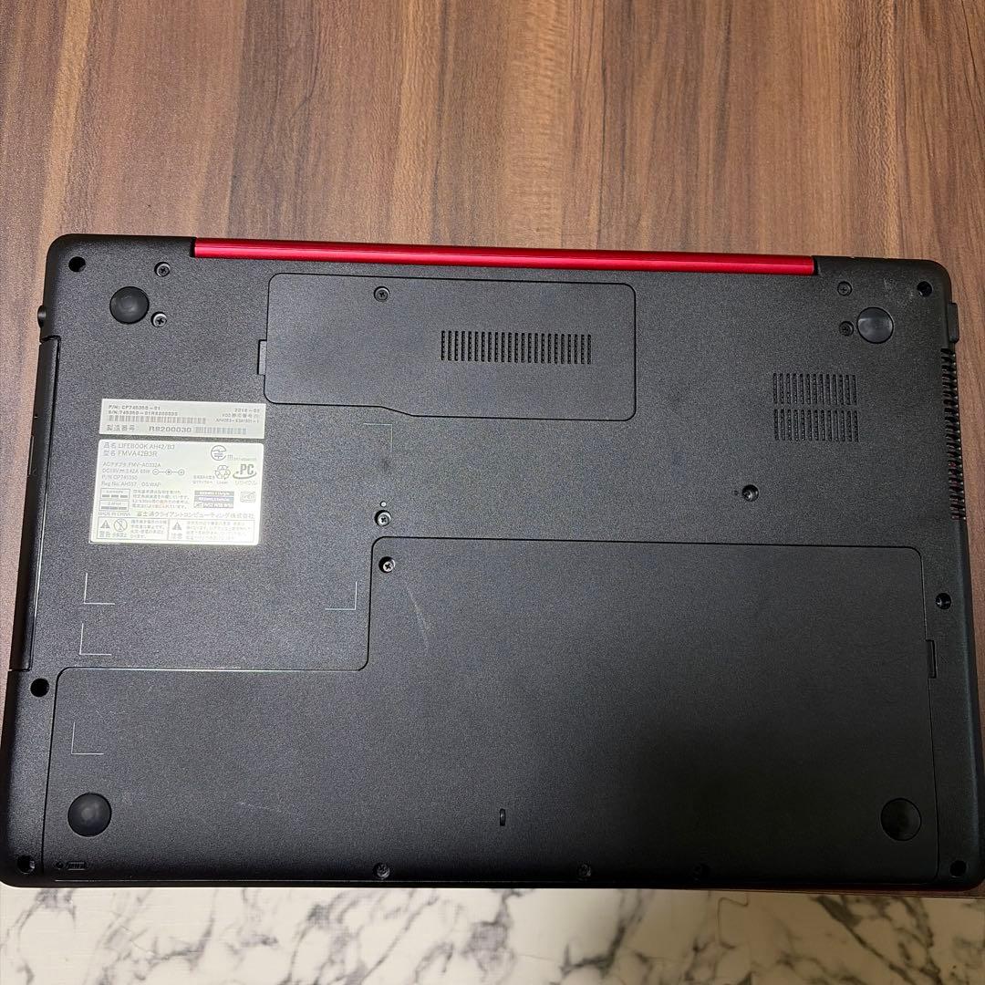 Fujitsu LIFEBOOK AH42/B3 ノートPC レッド 日本語配列