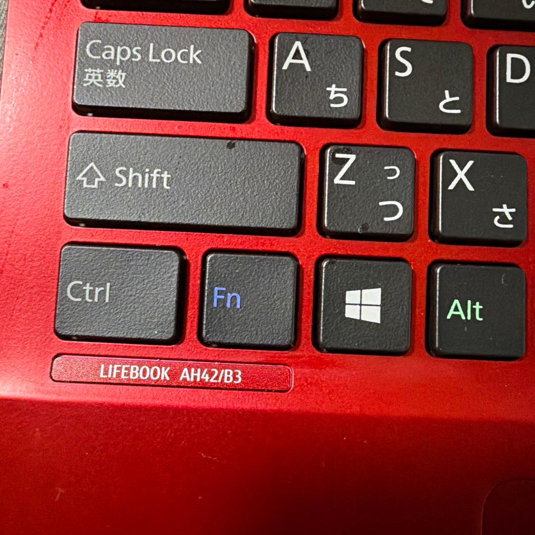 Fujitsu LIFEBOOK AH42/B3 ノートPC レッド 日本語配列