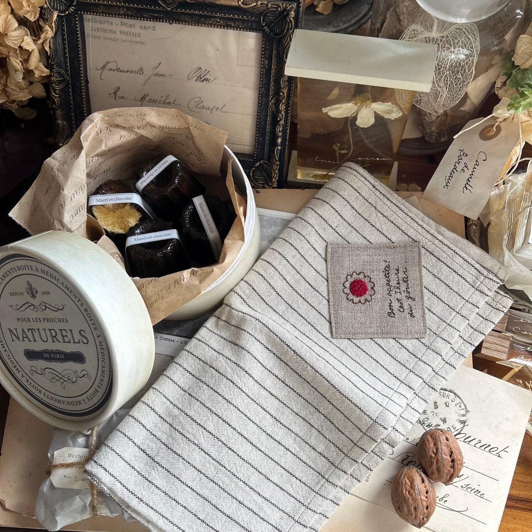 trifolium × おやつ屋 ハイジ コラボ リネン クロス