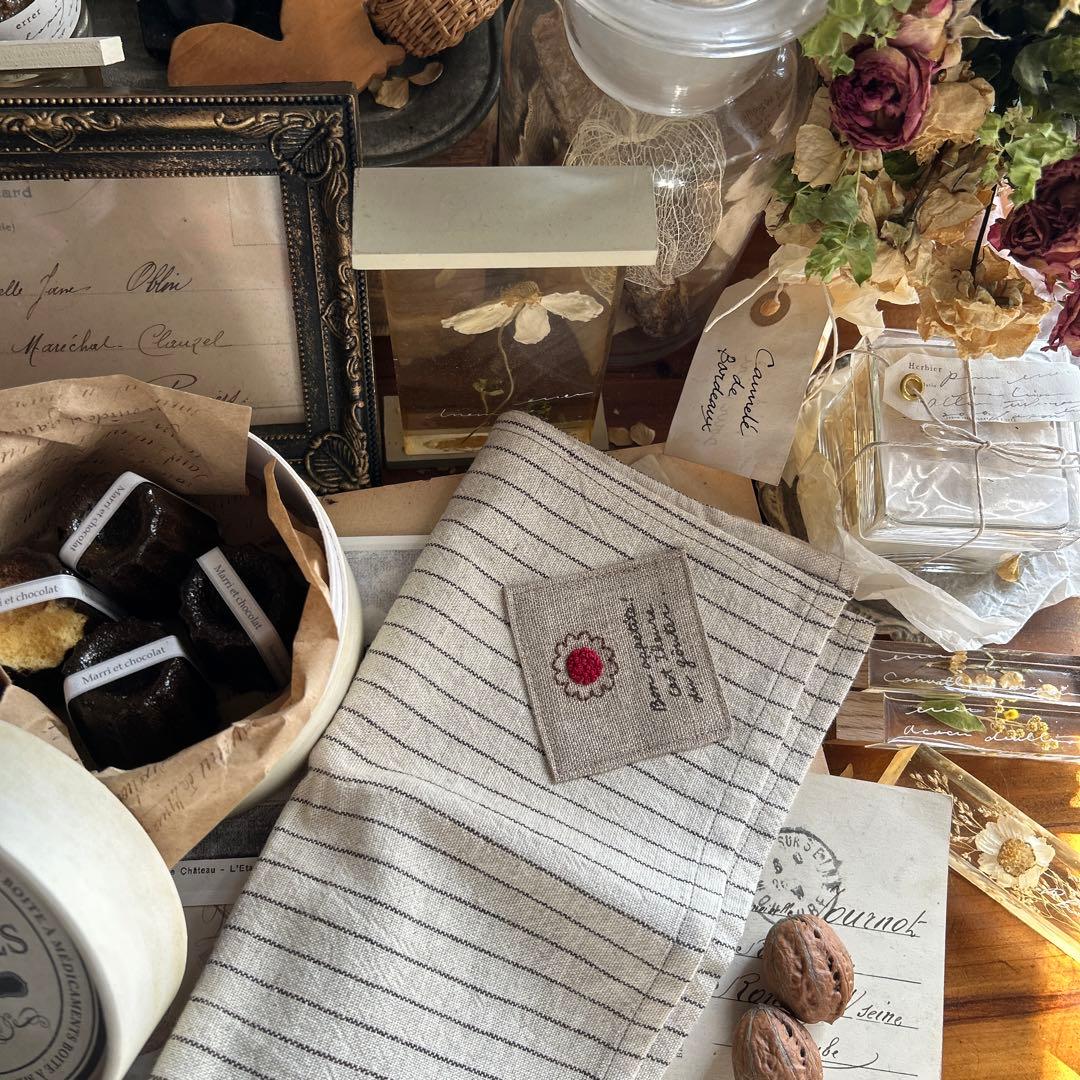 trifolium × おやつ屋 ハイジ コラボ リネン クロス