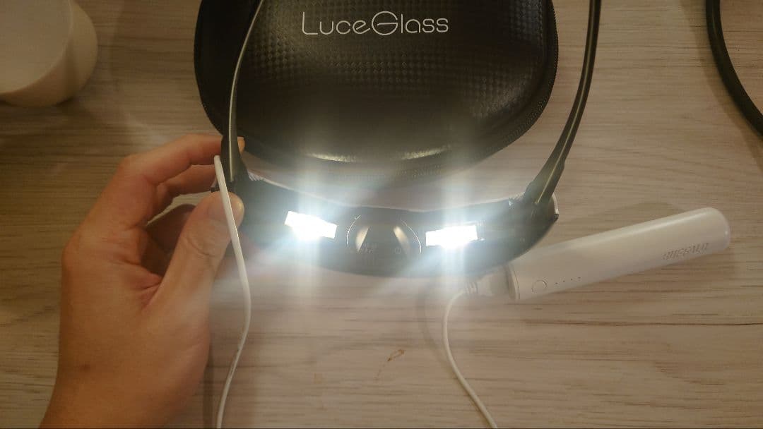 Luce Glass LG2 ルーチェグラス　グラス型光治療器