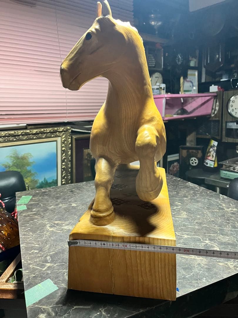 大きな木彫り馬、木彫り馬、一刀彫り馬、道産子馬木彫り、道産子馬彫刻、 53センチ