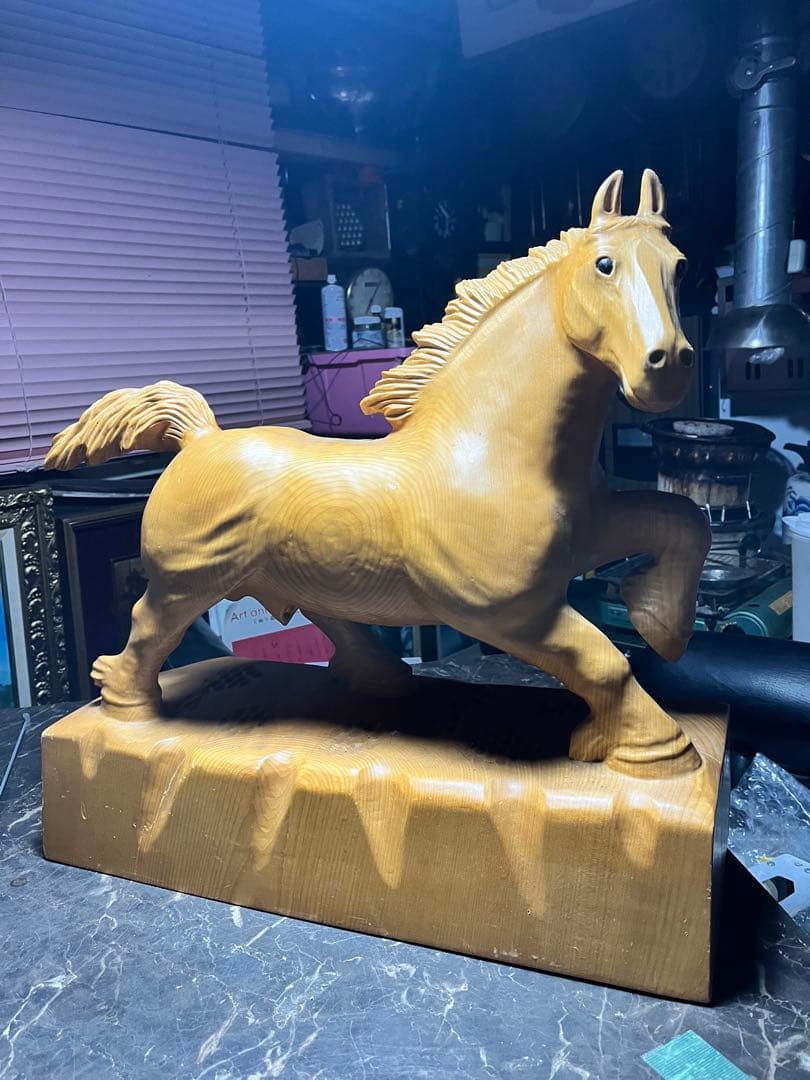 大きな木彫り馬、木彫り馬、一刀彫り馬、道産子馬木彫り、道産子馬彫刻、 53センチ