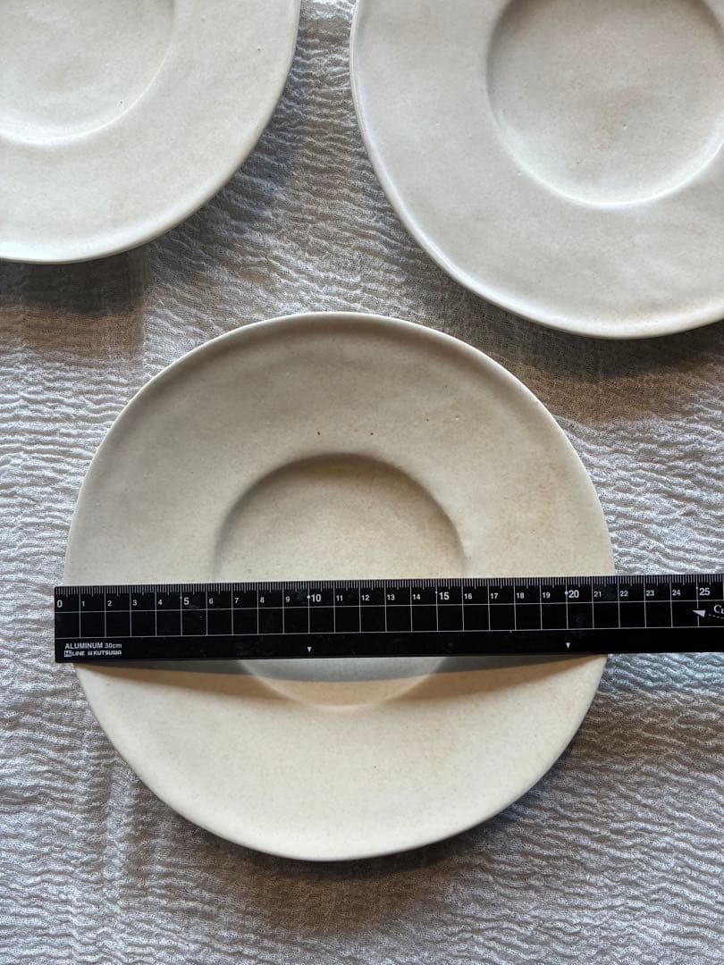 加藤かずみさん アイボリーリム皿3枚セット