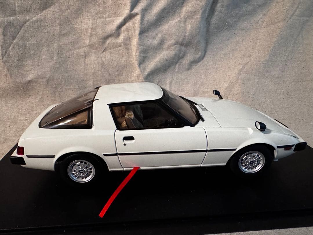 ミニカー Mazda Savanna RX-7 (SA) 1/18 AUTOart