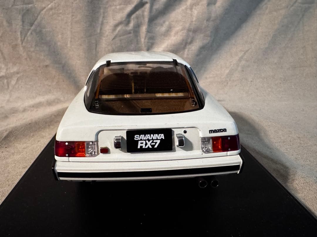 ミニカー Mazda Savanna RX-7 (SA) 1/18 AUTOart